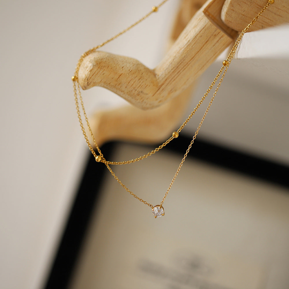 Colar em Camadas — Pendente Sofisticado em Ouro